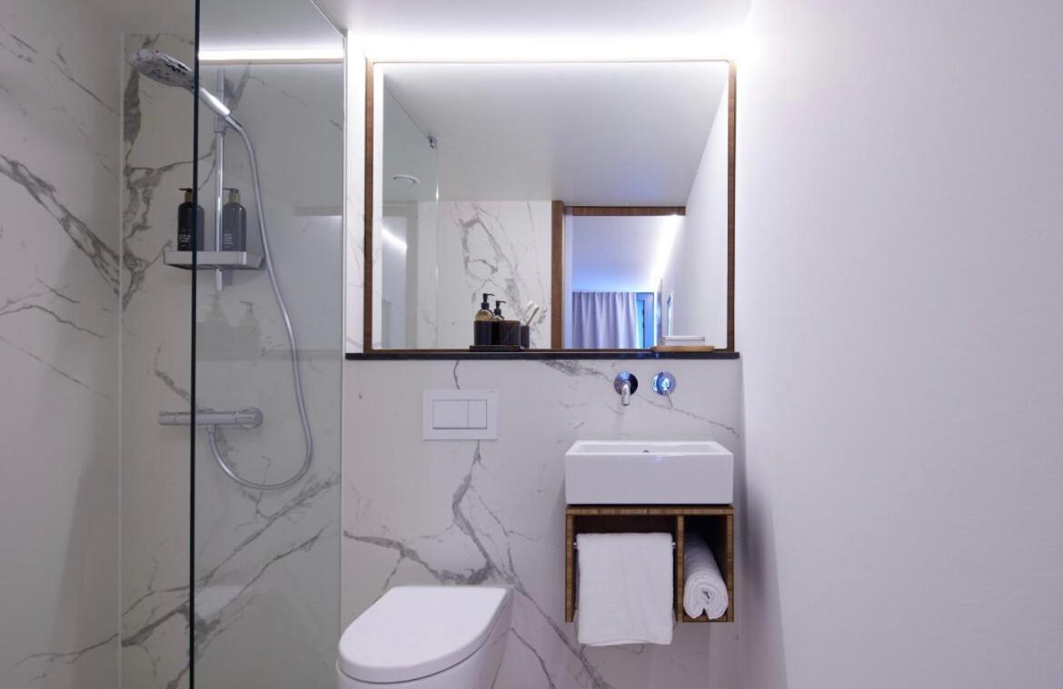 Tin Inn Montabaur L Einfach Gut - Das Hotel Aus Hochwertig Ausgebauten Ueberseecontainern Exteriör bild